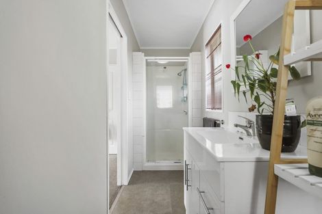 Photo of property in 40 Greenfield Drive, Western Heights, Hamilton, 3200