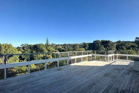 Photo of property in 10 Peter Terrace, Castor Bay, Auckland, 0620