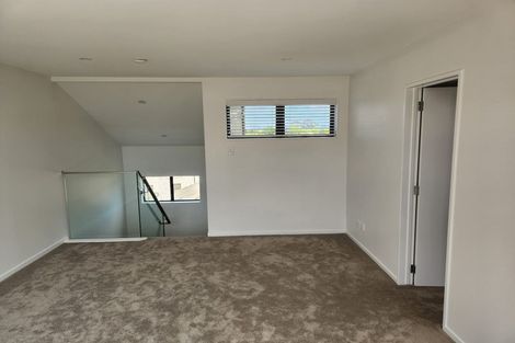 Photo of property in 64c Yeovil Road, Te Atatu Peninsula, Auckland, 0610