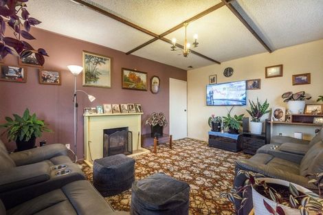 Photo of property in 13 Philomel Crescent, Bayswater, Auckland, 0622