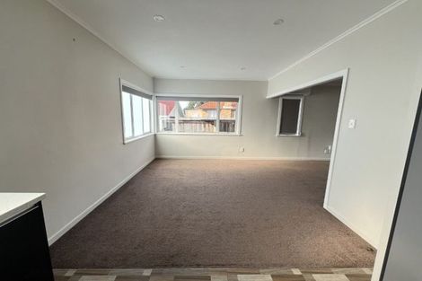 Photo of property in 6 Willis Road, Papakura, 2110