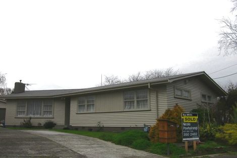 Photo of property in 15 Tararua Terrace, Cloverlea, Palmerston North, 4412