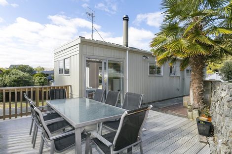 Photo of property in 10 Bowline Place, Whitby, Porirua, 5024