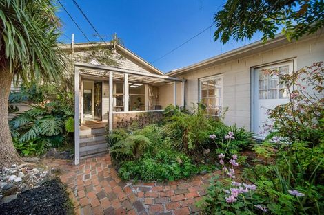 Photo of property in 23 Pohutukawa Avenue, Shelly Park, Auckland, 2014