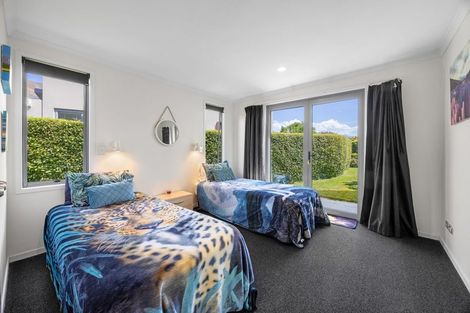 Photo of property in 9 Meadowbrook Place, Wanaka, 9305