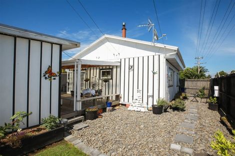 Photo of property in 21 Station Road, Paeroa, 3600