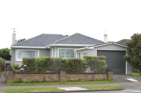 Photo of property in 153a Mangorei Road, Merrilands, New Plymouth, 4312