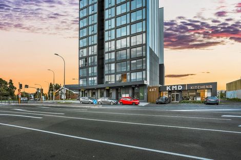 Photo of property in 102/1 Buscomb Avenue, Henderson, Auckland, 0610