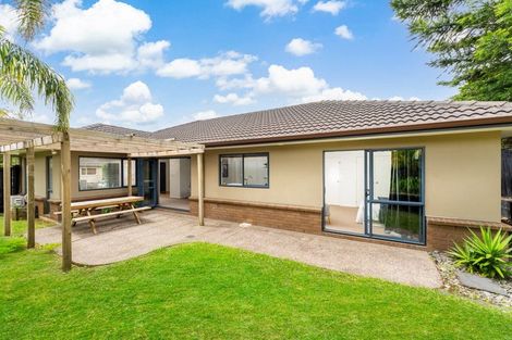 Photo of property in 4 Adrigole Place, East Tamaki, Auckland, 2013