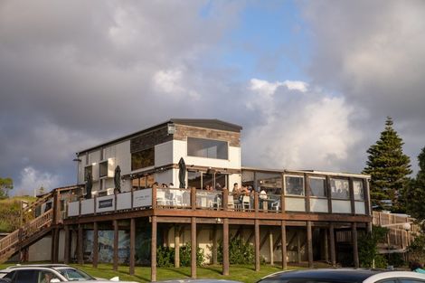 Photo of property in 14 Garden Road, Raumati Beach, Paraparaumu, 5032