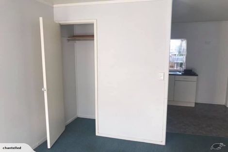 Photo of property in 1/934 East Coast Road, Northcross, Auckland, 0630