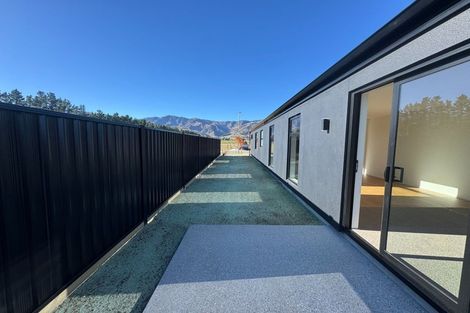 Photo of property in 26 Burdon Loop, Lake Hawea, 9382