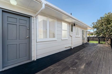 Photo of property in 19 Ribblesdale Road, Henderson, Auckland, 0612