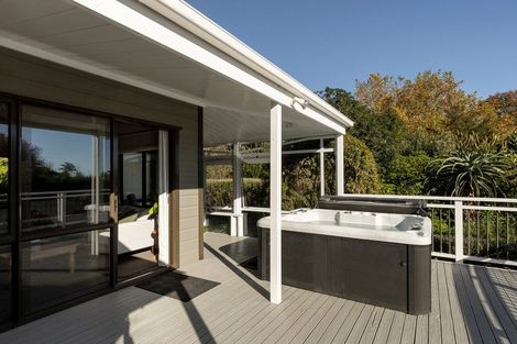 Photo of property in 240d Omokoroa Road, Omokoroa, Tauranga, 3114