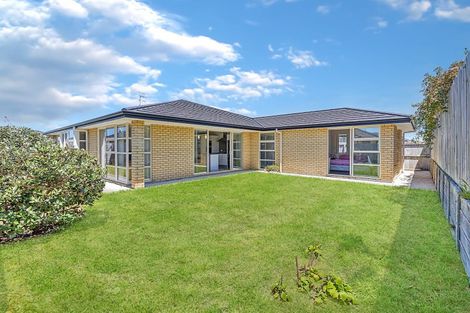 Photo of property in 16 Blanche Road, Papamoa Beach, Papamoa, 3118