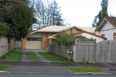 Photo of property in 8 East Street, Claudelands, Hamilton, 3214