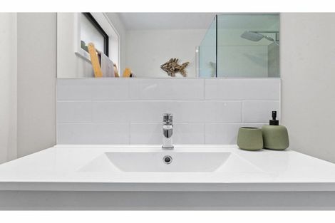 Photo of property in 5 Libertia Lane, Orewa, 0931