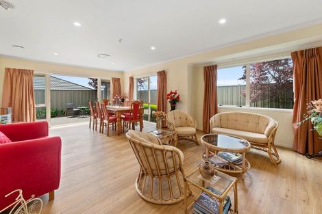 Photo of property in 38 Owhatiura Drive, Lynmore, Rotorua, 3010