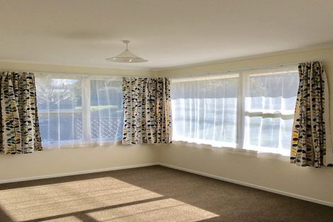 Photo of property in 2/19 Sudan Avenue, Milford, Auckland, 0620