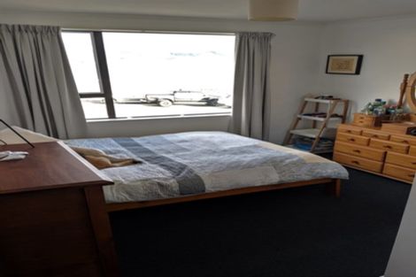 Photo of property in 4/102 Lyall Parade, Lyall Bay, Wellington, 6022