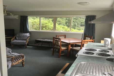 Photo of property in 10 Dorset Street, Picton, 7220