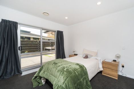 Photo of property in 8 Aintree Crescent, Awapuni, Palmerston North, 4412
