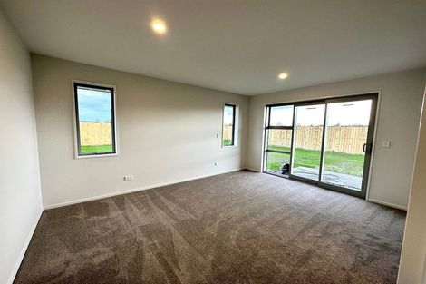 Photo of property in 5 Salkeld Place, Woodend, 7610