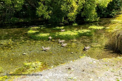 Photo of property in 1/4 Parera Grove, Heretaunga, Upper Hutt, 5018