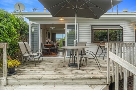 Photo of property in 1 Epsom Road, Mount Maunganui, 3116