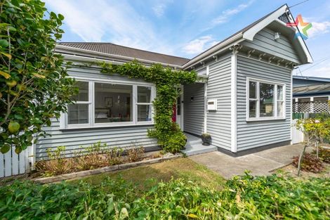 Photo of property in 32 Riddlers Crescent, Petone, Lower Hutt, 5012