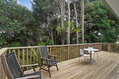 Photo of property in 16a Kingsclere Place, Goodwood Heights, Auckland, 2105