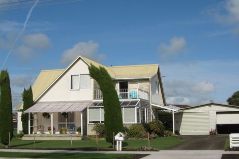 Photo of property in 85 Queen Street, Waitara, 4320