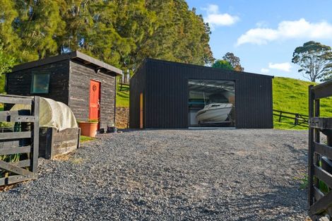 Photo of property in 243 Clevedon Kawakawa Road, Clevedon, Papakura, 2585