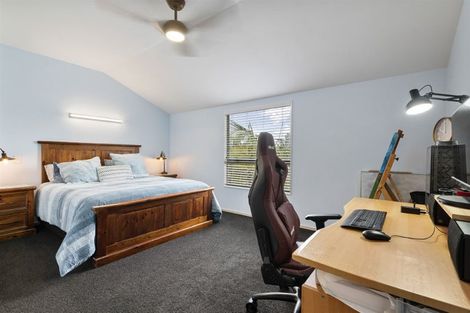 Photo of property in 13a Bayswater Avenue, Bayswater, Auckland, 0622