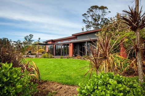 Photo of property in 421 Surrey Road, Tariki, Stratford, 4388