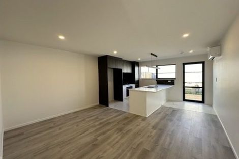 Photo of property in 15b Poruru Close, Papakura, 2110