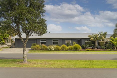 Photo of property in 45 Kupe Drive, Whitianga, 3510