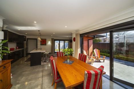 Photo of property in 7 Cameron Street, Hawera, 4610