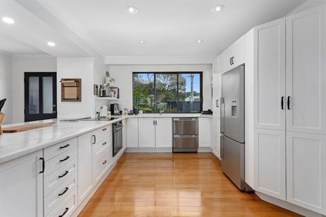 Photo of property in 255 Pohutukawa Avenue, Ohope, 3121