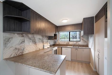 Photo of property in 2/18 Gloria Avenue, Te Atatu Peninsula, Auckland, 0610