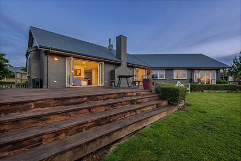 Photo of property in 76 Polson Hill Drive, Aokautere, Palmerston North, 4471