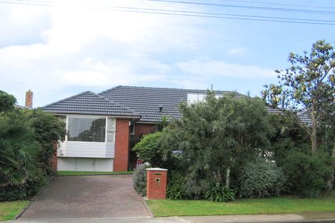 Photo of property in 130 Clovelly Road, Bucklands Beach, Auckland, 2012