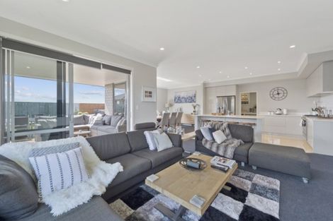 Photo of property in 22 Helen June Avenue, Flagstaff, Hamilton, 3210