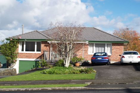 Photo of property in 53 Churchill Road, Cockle Bay, Auckland, 2014