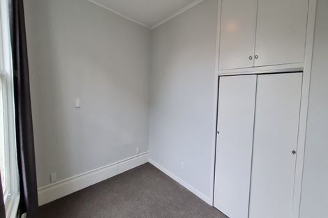 Photo of property in 9 Lipman Street, Mount Victoria, Wellington, 6011