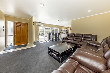 Photo of property in 1/47 Great South Road, Manurewa, Auckland, 2102