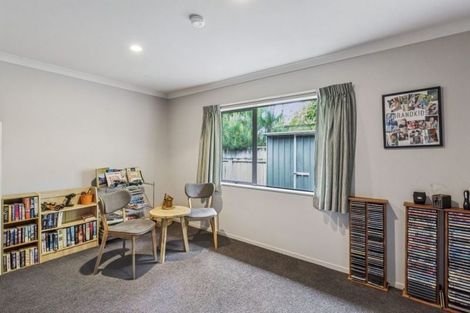 Photo of property in 37 Ashleigh Way, Waikanae Beach, Waikanae, 5036