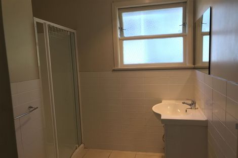 Photo of property in 10 Havelle Avenue, Titirangi, Auckland, 0604