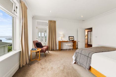 Photo of property in 8 Central Terrace, Kelburn, Wellington, 6012