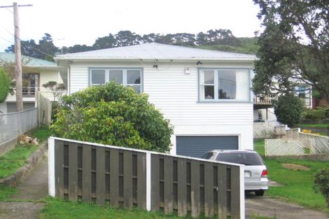 Photo of property in 18 Arapiko Street, Johnsonville, Wellington, 6037